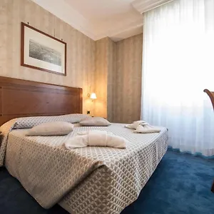 nova-domus-hotel-suites.it-romehotels.com/